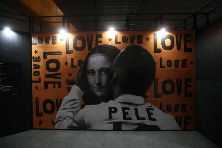 Empresa del papá de Neymar adquiere la marca Pelé