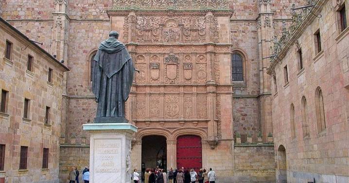 "¿La rana de la Universidad da buena suerte también si la ves en Google Maps?": las preguntas que recibe ChatGPT sobre Salamanca