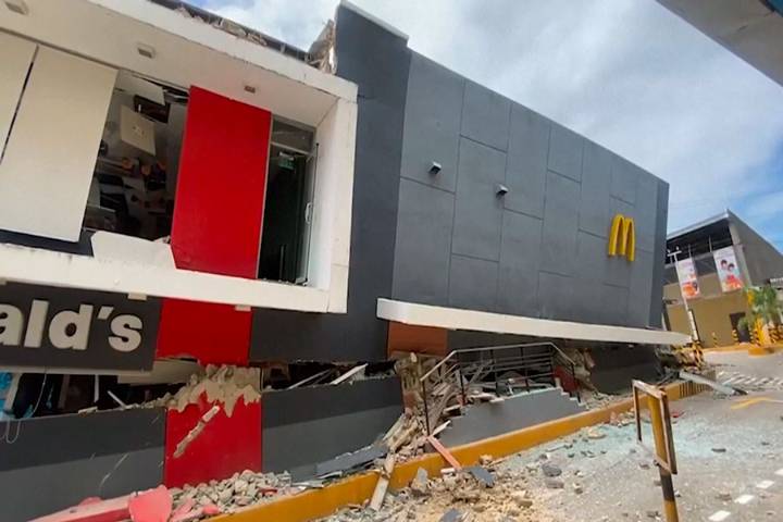 Filipinas: terremoto deja 69 muertos y hospitales reciben decenas de heridos