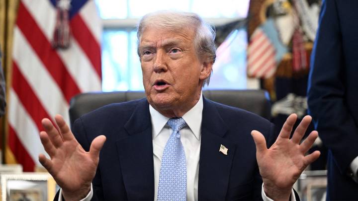 Trump won't rule out sending troops to Venezuela amid drug crackdown