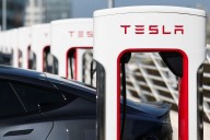 Tesla to buy $2 billion of ESS batteries from Samsung SDI over 3 years, newspaper says