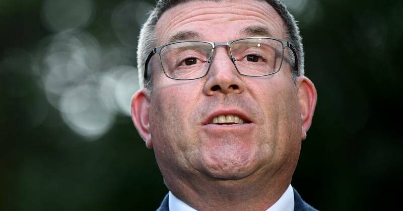 Fruit farmer takes reins as coalition debates climate