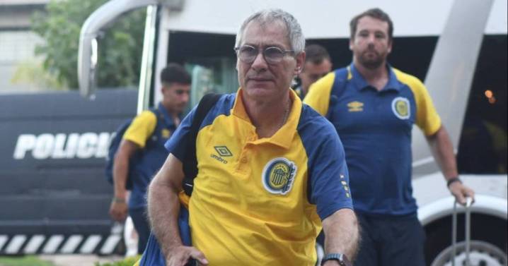 Holan celebró el título