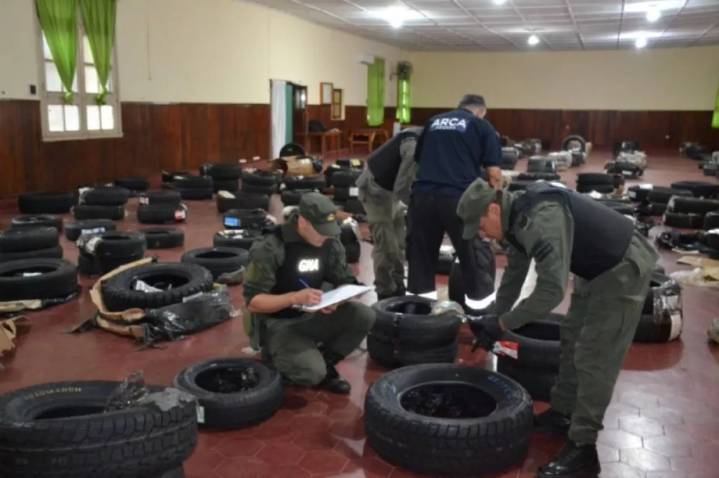 Santo Tomé: decomisaron neumáticos por $27 millones que era transportado como encomienda