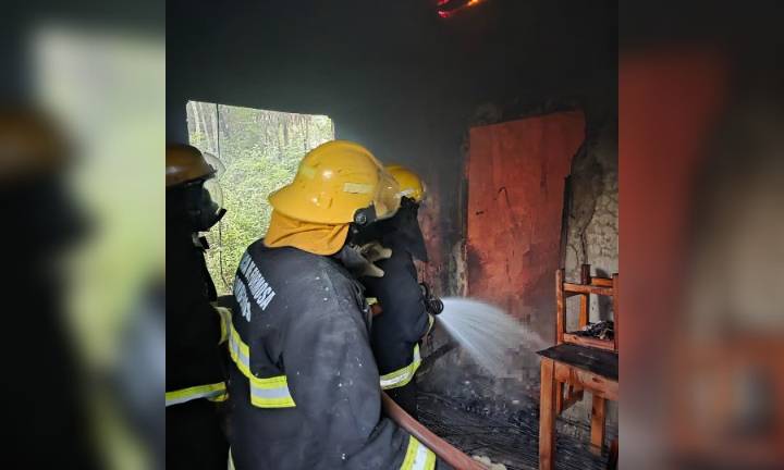 Un hombre murió durante el incendio de una vivienda
