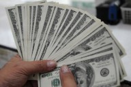 Dólar acumula caída de más de 10% en lo que va del año
