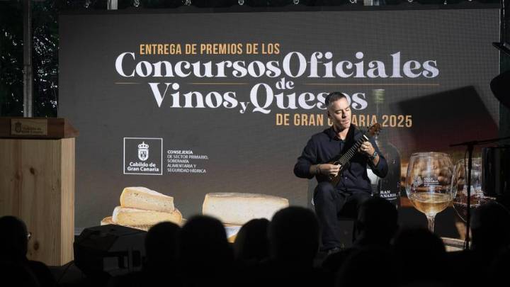 Entrega de los premios de los concursos oficiales insulares de vino y queso
