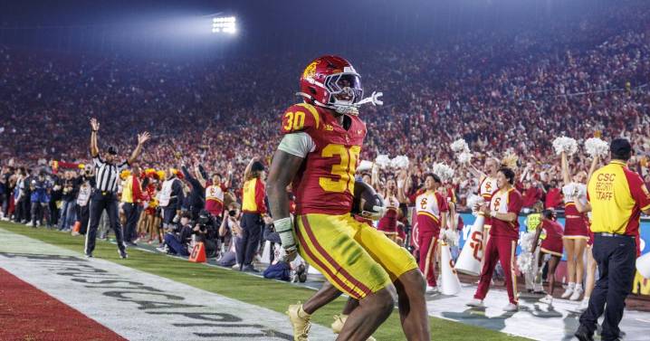 Commentary: USC beat UCLA, but Lincoln Riley is still losing the battle for relevance