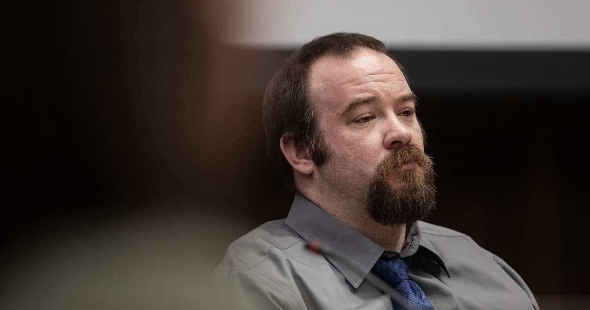 Testimony begins for Marion man accused of bludgeoning 4 people last year