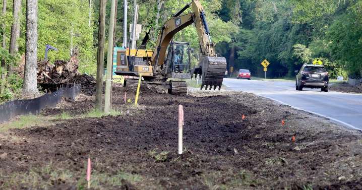 Residents in rural Charleston County push for road safety