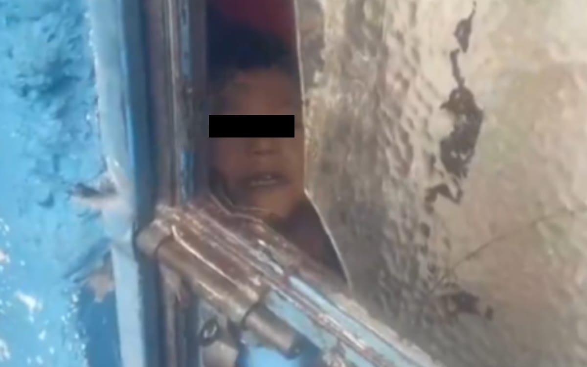 Niño de 3 años vivía solo, entre plagas y basura: Los padres lo abandonaban para beber