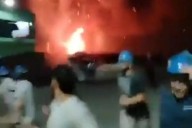 “¡Corré guacho, corran!”: la desesperada carrera de un grupo de operarios para escapar del fuego en Ezeiza