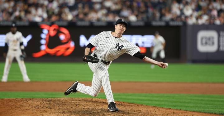 Yankees bullpen moves: Tim Hill is back, Jonathan Loáisiga is out