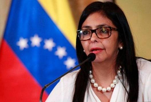 Venezuela dice que el envío de barcos para amenazar «militarmente» no es el camino