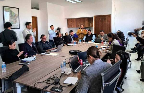 Señalan 'copy-paste' de ley de movilidad de Guadalajara propuesta por Riggs