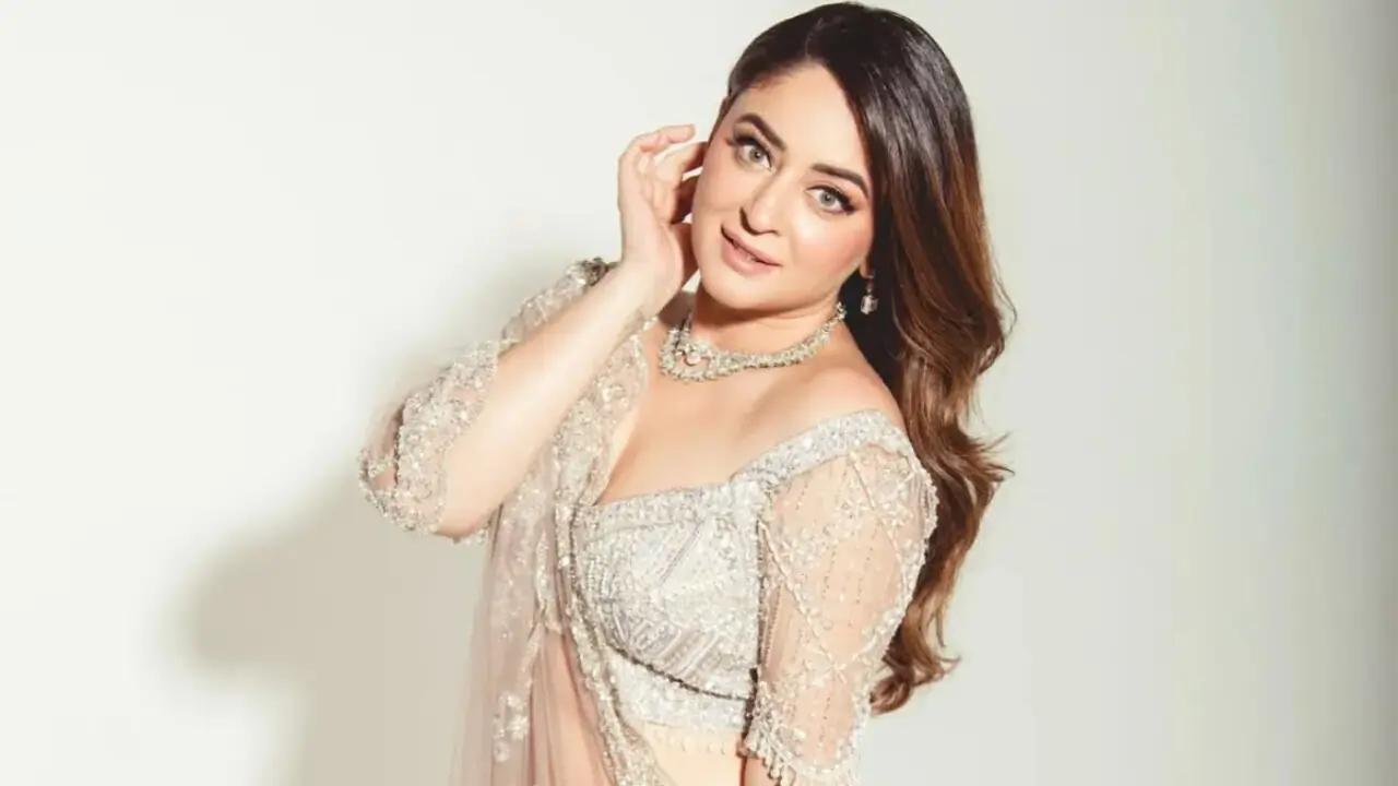 Mahhi Vij requests the media not to spread false reports