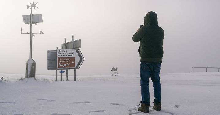UK snow: Exact date of big freeze forecast as weather maps turn white