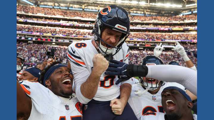 Bears improve to 7-3 to beat Vikings with game-ending FG set up by Duvernay's 56