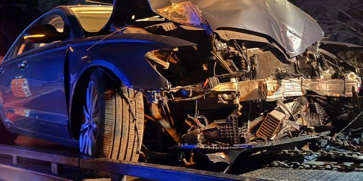 Power restored for more than 1,900 customers following crash in East Point, officials say