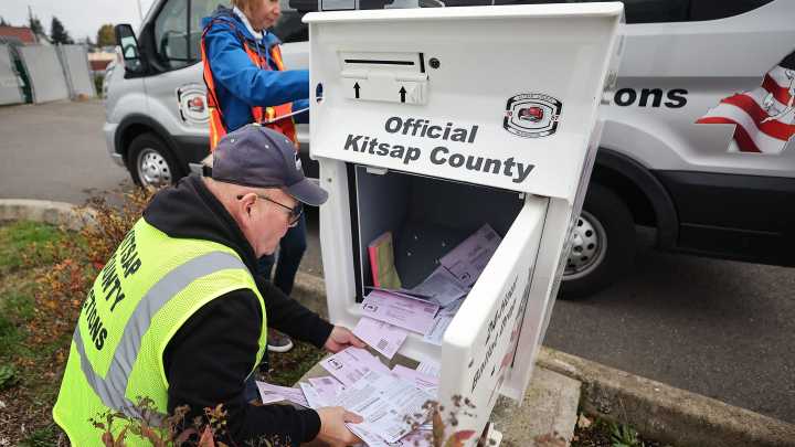 Who will be Seattle's mayor? Democrats sweep key races, eye midterms