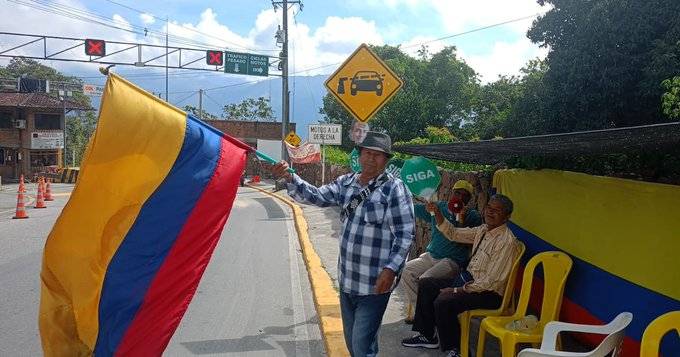 Gobernación de Santander y manifestantes acordaron nueva reunión tras malentendidos
