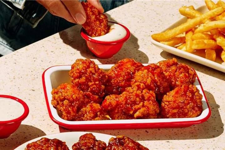 Pizza Hut Has 67-Cent Wings Inspired by Viral 6