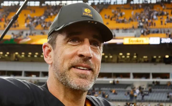NFL News: Aaron Rodgers sends clear message as quarterback wasn’t pleased after Mike Tomlin’s Steelers win over Colts