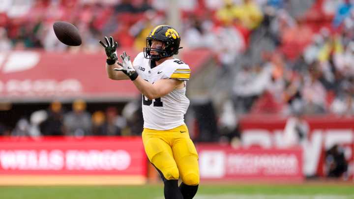 See photos of Iowa vs. USC football game in Los Angeles