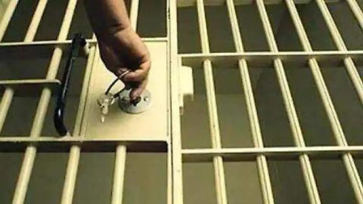 Siete ex policías de Nicolás Romero reciben sentencia de 47 años de prisión por homicidio