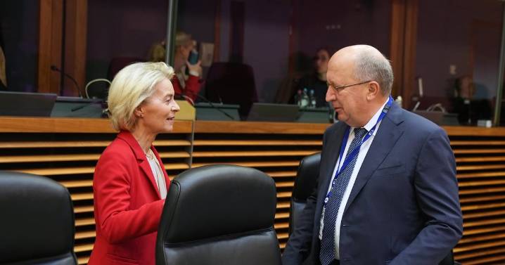 Russia war: EU votes to deepen defence industry ties with Ukraine