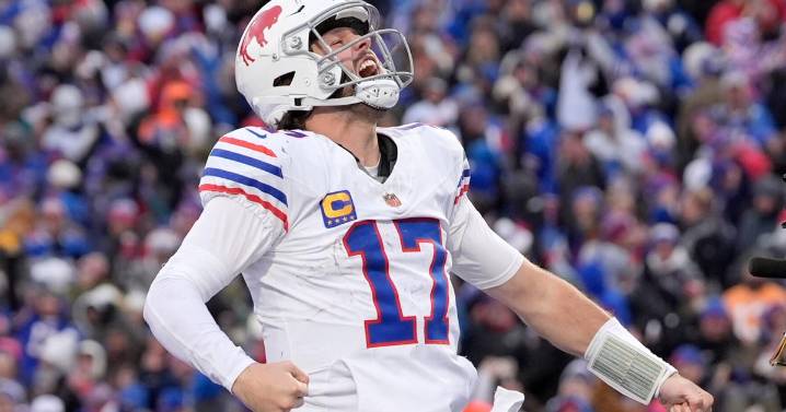 Josh Allen has 3 TDs passing, 3 rushing as Bills beat Buccaneers
