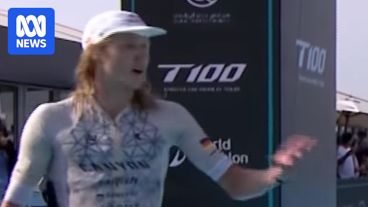 T100 Dubai triathlon 'technical issue' sees extra bike lap and runners stopping short