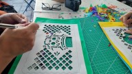 Cortar, calar y crear: el arte de elaborar "papel picado"