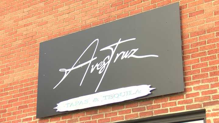 Restaurant in Ostrich Towne unexpectedly closes, leaving employees with a delay in pay