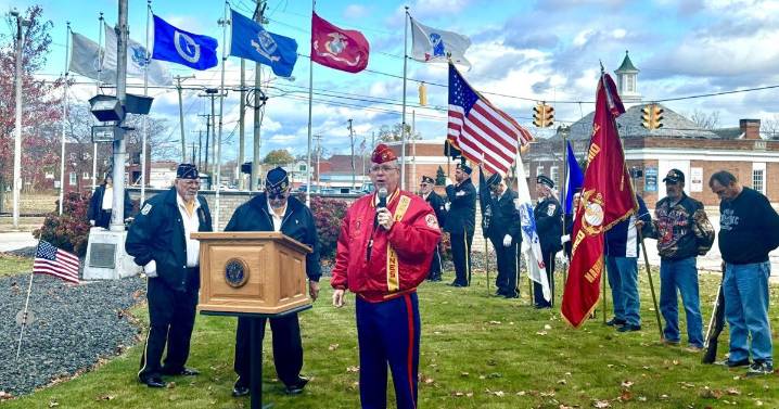 Retired lieutenant colonel addressing Ashtabula
