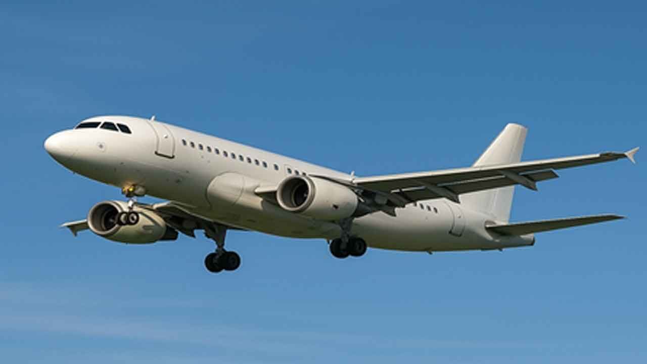 Understanding the 10% Flight Reductions at U.S. Airports During the Government Shutdown