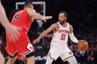 Deadspin | Jalen Brunson (31 points), Knicks deal Bulls first loss of season
