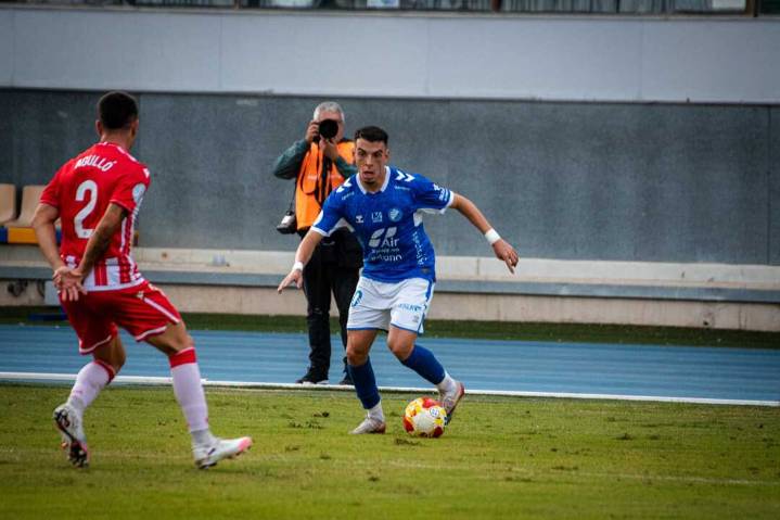 Empate que sabe a poco ante el Almería B (1