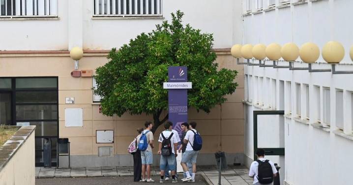 La Junta de Andalucía destina cerca de 45 millones a bonificar matrículas universitarias