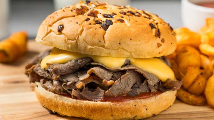 The Sandwich Chain That's Closing Locations In 8 US States