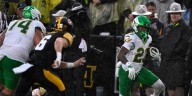 No. 6 Oregon escapes with 18-16 win over Iowa on Sappington’s field goal with 3 seconds left