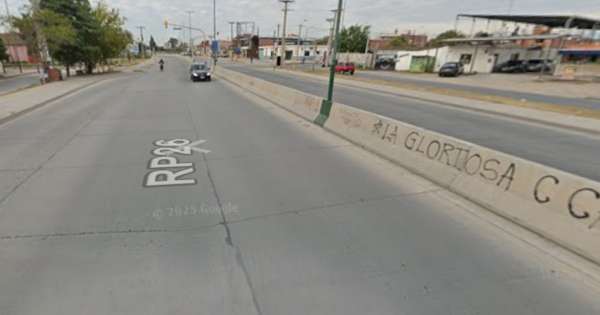 Grave accidente en Ruta 26: adolescentes en moto chocaron a camioneta estacionada