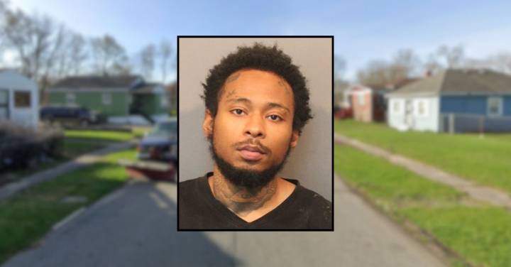 Man shoots girlfriend with sawed-off shotgun after she accuses him of cheating, police say