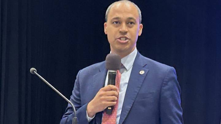 Virginia Democratic AG candidate wins despite text scandal