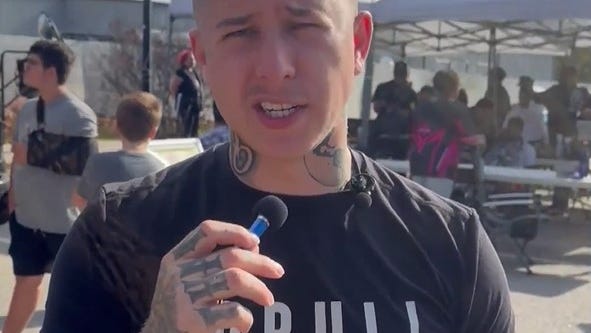 Vic Blends hosts Thanksgiving giveaway at Hope Mills Municipal Park