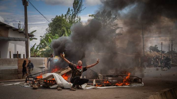 Protests in Tanzania spread after a disputed election, with the military on the streets