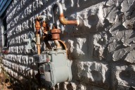 N.Y. Gov. Kathy Hochul criticized for stalling on all-electric buildings law: Report