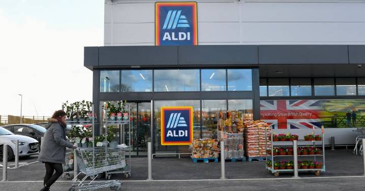 Aldi to close all North East stores for 72 hours as supermarket shoppers warned