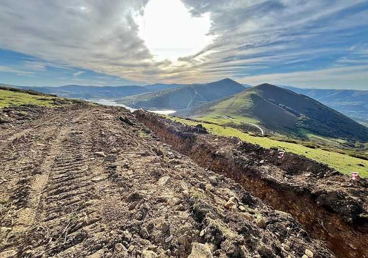Molledo exige a la empresa que levanta el parque eólico de El Escudo que «cumpla sus compromisos»
