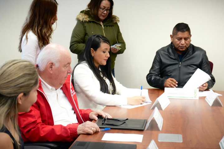 Nuevas ambulancias permitirán una mejor capacidad de respuesta en Villa de Pozos: Rivera Acevedo